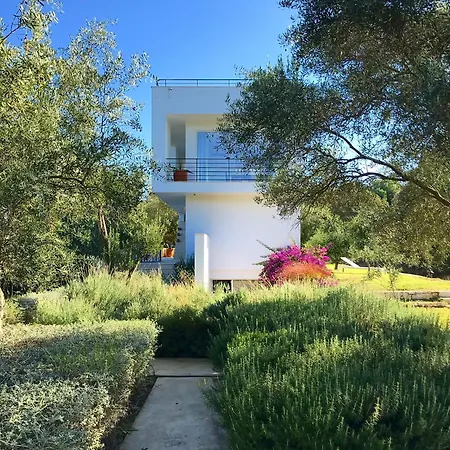 Voukithro Villa Anapaftíria