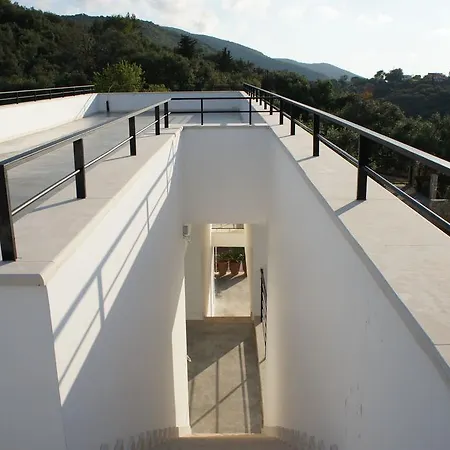 Voukithro Villa